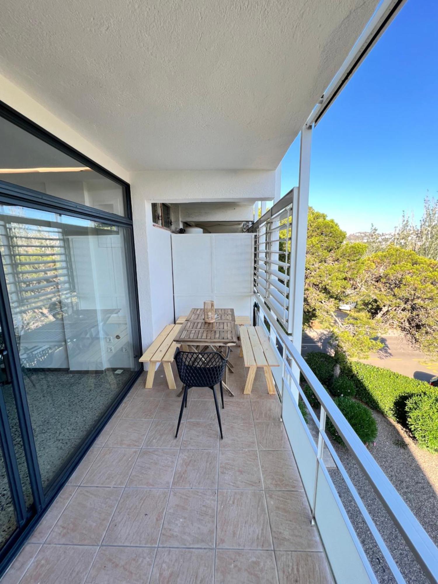 3 Room Apartment, 500M To Beach, Swimming Pool, Nice Terrace Roses Exterior photo